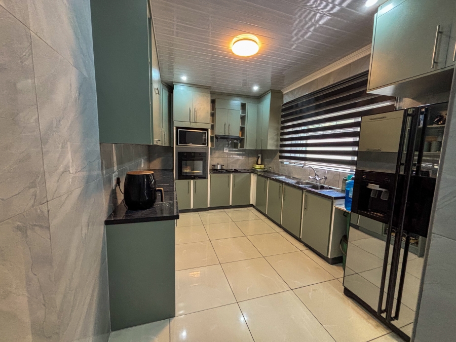 4 Bedroom Property for Sale in Bodorp North West